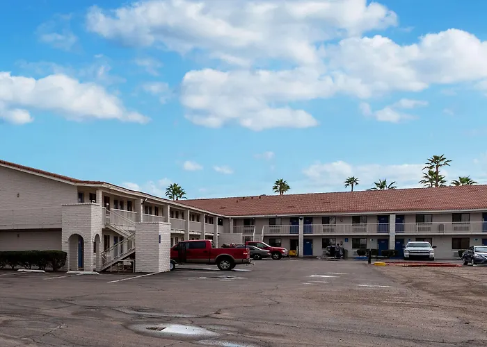 6 Eloy Arizona Casa Grande Hotel Arizola
