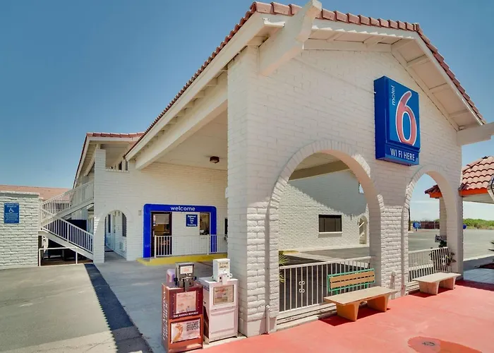 6 Eloy Arizona Casa Grande Hotel 3*